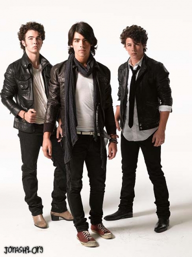 Jonas Brothers jonas-brothers-17310.jpg