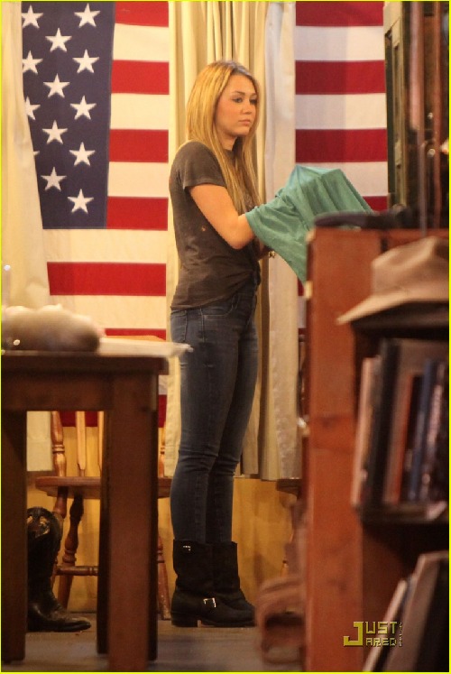 Určitě by MIley slušelo :)