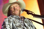 alan-jackson-437040.jpg