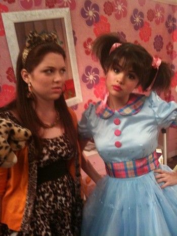 http://img.karaoketexty.cz/img/artists/13343/selena-gomez-72279.jpg http://img.karaoketexty.cz/img/artists/13343/selena-gomez-72279.jpg