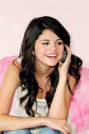 http://img.karaoketexty.cz/img/artists/13343/selena-gomez-76064.jpg http://img.karaoketexty.cz/img/artists/13343/selena-gomez-76064.jpg