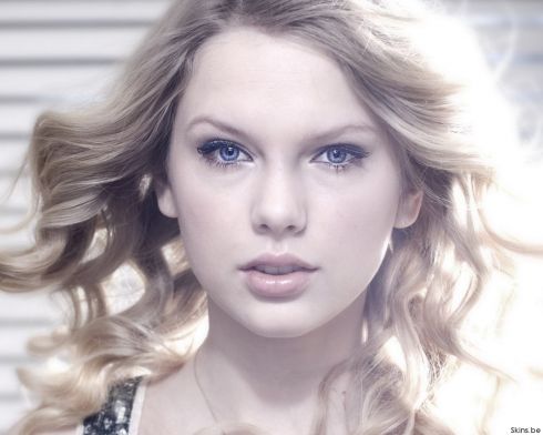http://img.karaoketexty.cz/img/artists/13618/taylor-swift-33406.jpg