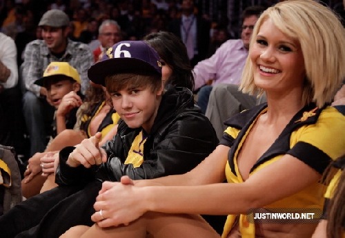 Justina Bieberova-transexualista,chcípni bobře!