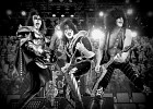 kiss-427326.jpg