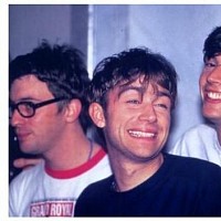 blur-349440-w200.jpg