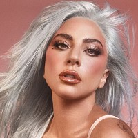 lady-gaga-647162-w200.jpg