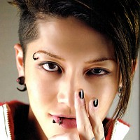 miyavi-43363-w200.jpg