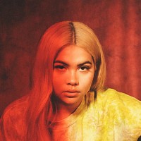 hayley-kiyoko-647112-w200.jpg