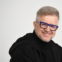 petr-kotvald-632557-w200.jpg