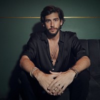 alvaro-soler-654360-w200.jpg