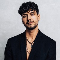 stefan-655948-w200.jpg