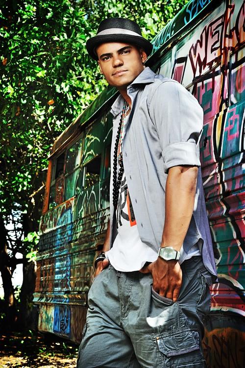 RealMohombi