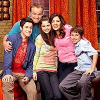 alex-russo-208955.jpg