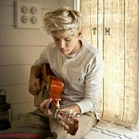 niall-855731.jpg